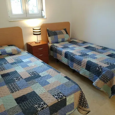Alcantara, T2 Duplex Em Moradia Remodelada 度假居 Lisboa